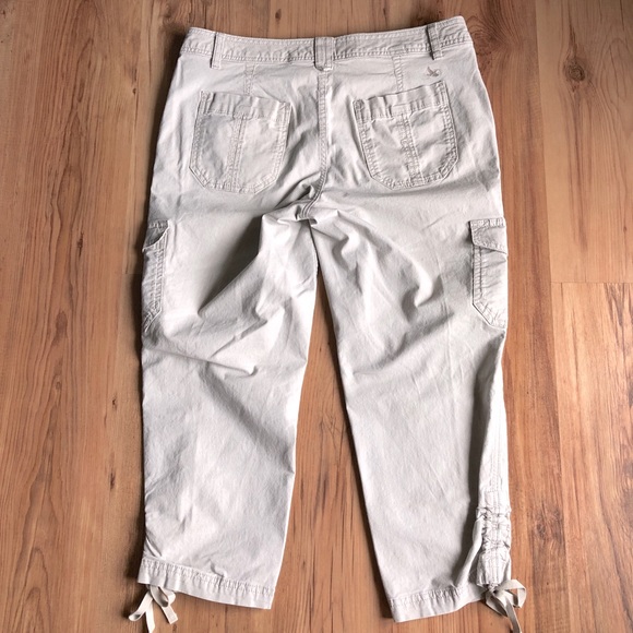 EDDIE BAUER Cargo Capri Crop Pants Khaki Size 6 Women’s - Picture 2 of 13